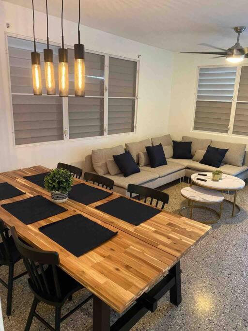 3 Bd By Airport El Yunque Walk To The Beach サンジョアン エクステリア 写真