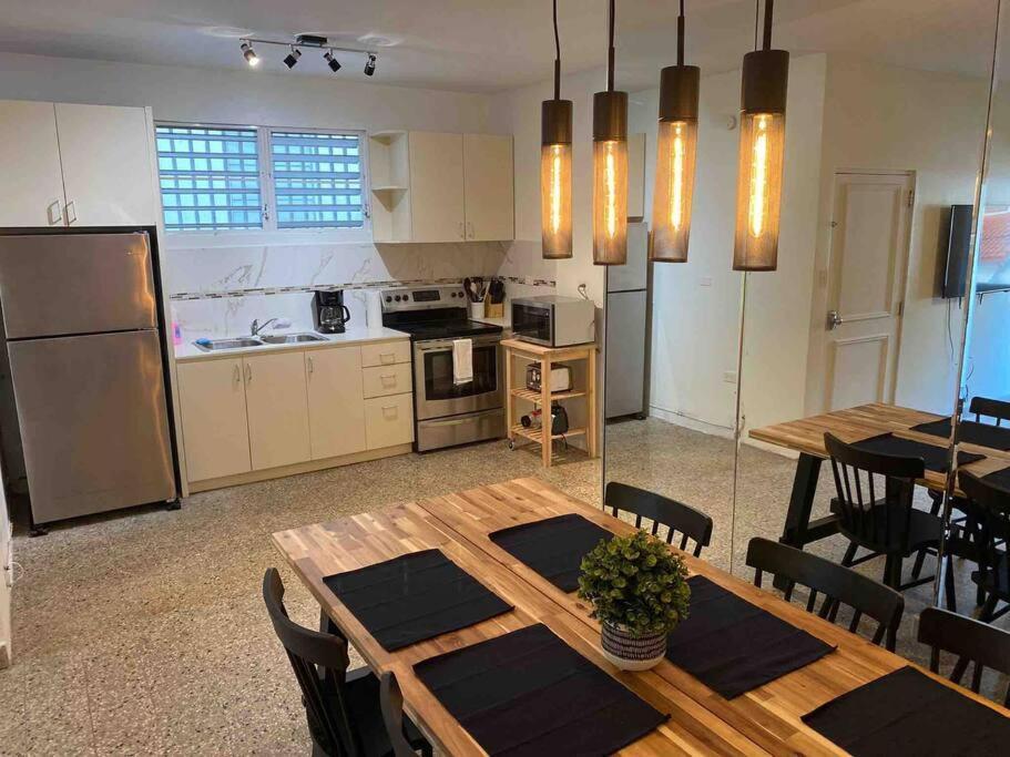 3 Bd By Airport El Yunque Walk To The Beach サンジョアン エクステリア 写真